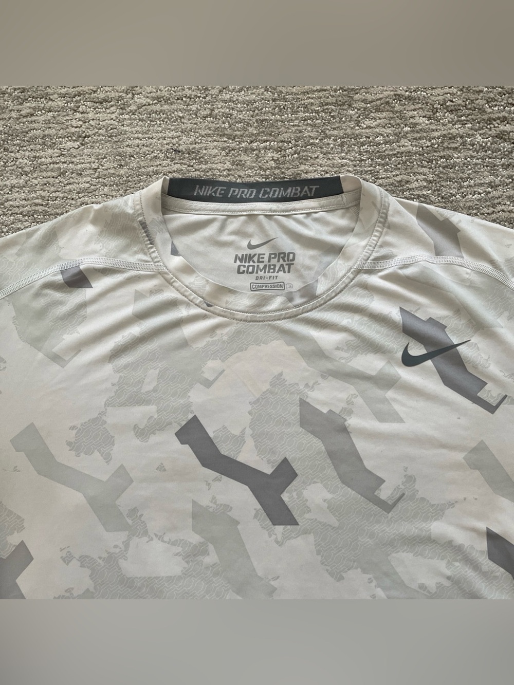 Nike Pro Combat Dri-Fit Compression Shirt Gray Camo Short Sleeve Men’s Size XXL